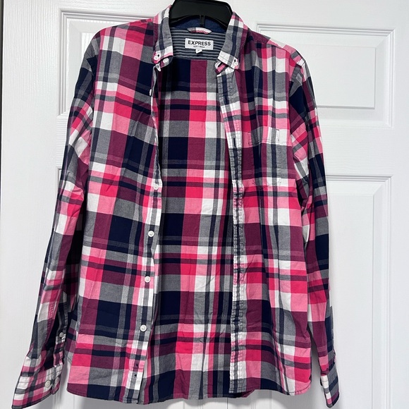 EXPRESS Men’s Flannel Button Down - Picture 3 of 5